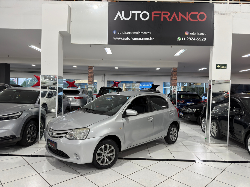 Toyota ETIOS Prata