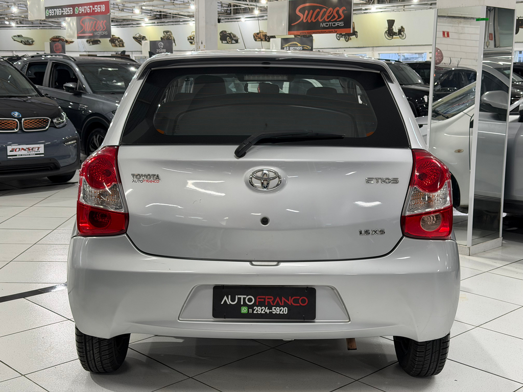 Toyota ETIOS Prata
