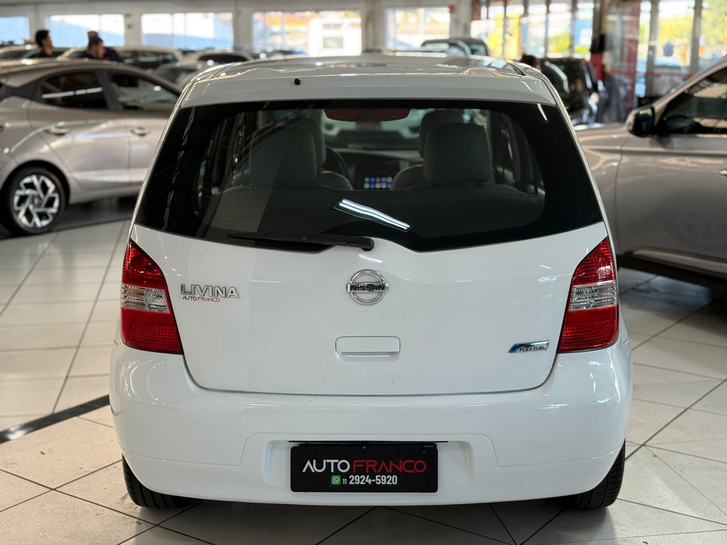 Nissan Livina Branco