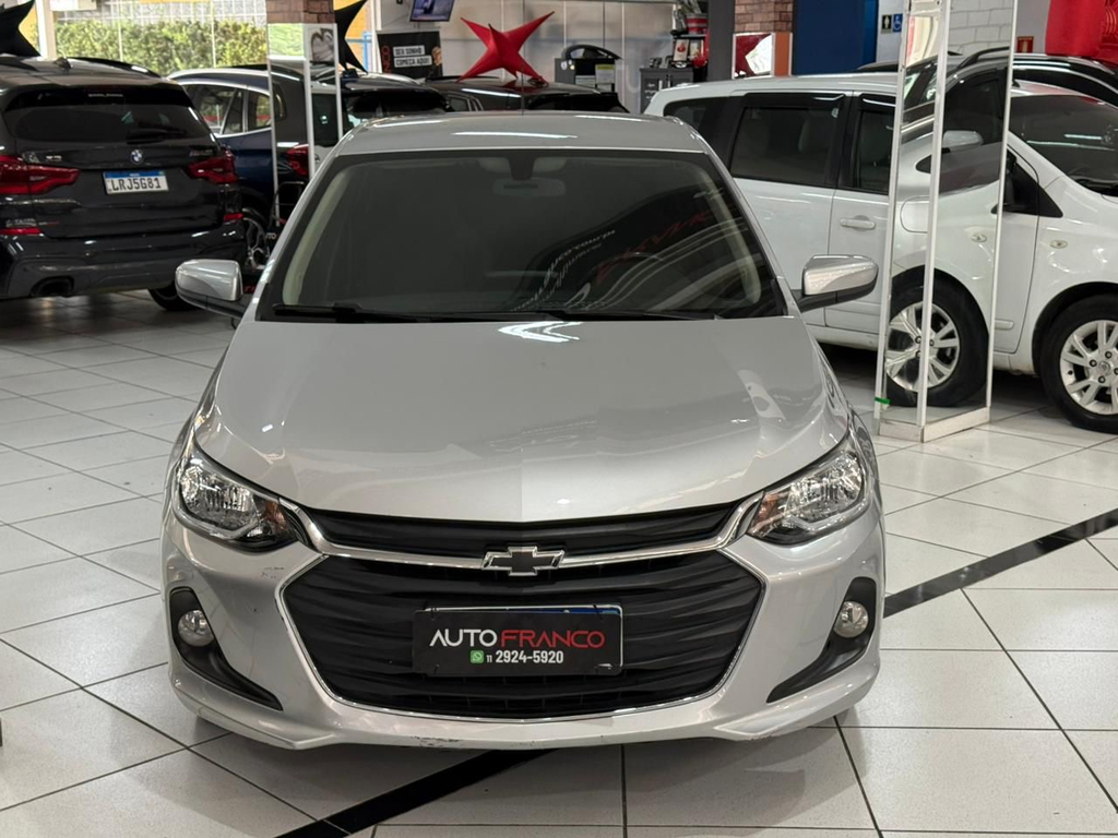 Chevrolet Onix Sedan Prata