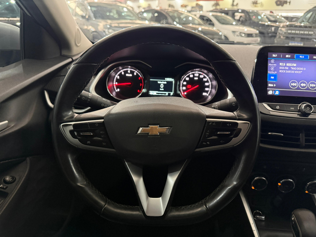Chevrolet Onix Sedan Prata