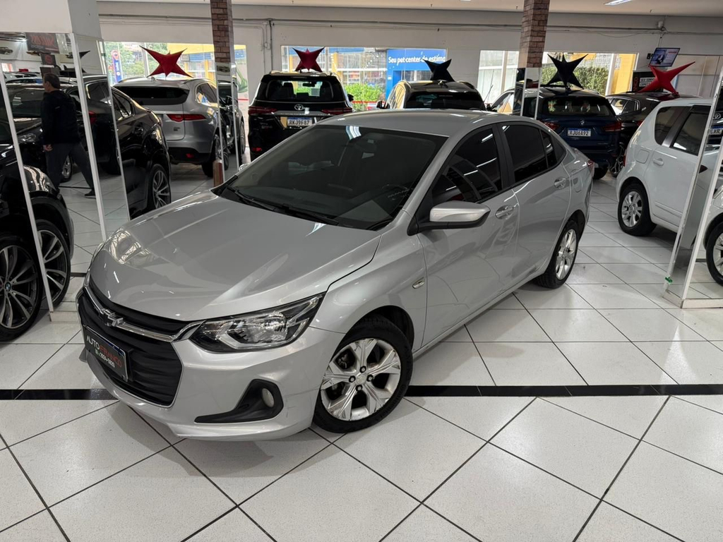 Chevrolet Onix Sedan Prata