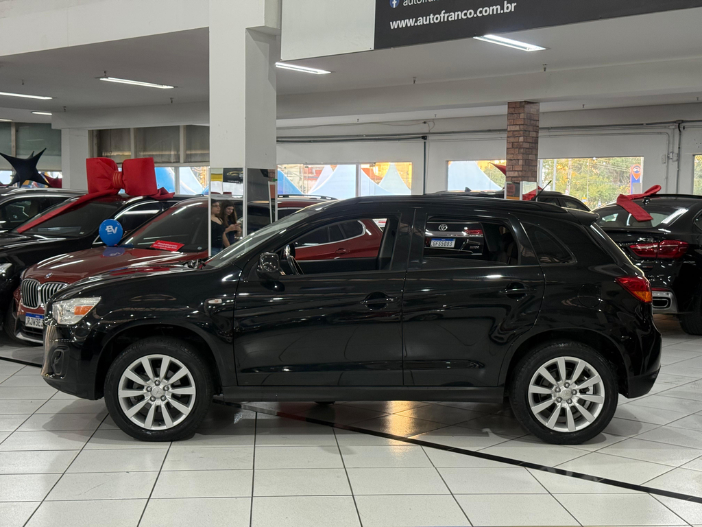 Mitsubishi ASX Preto