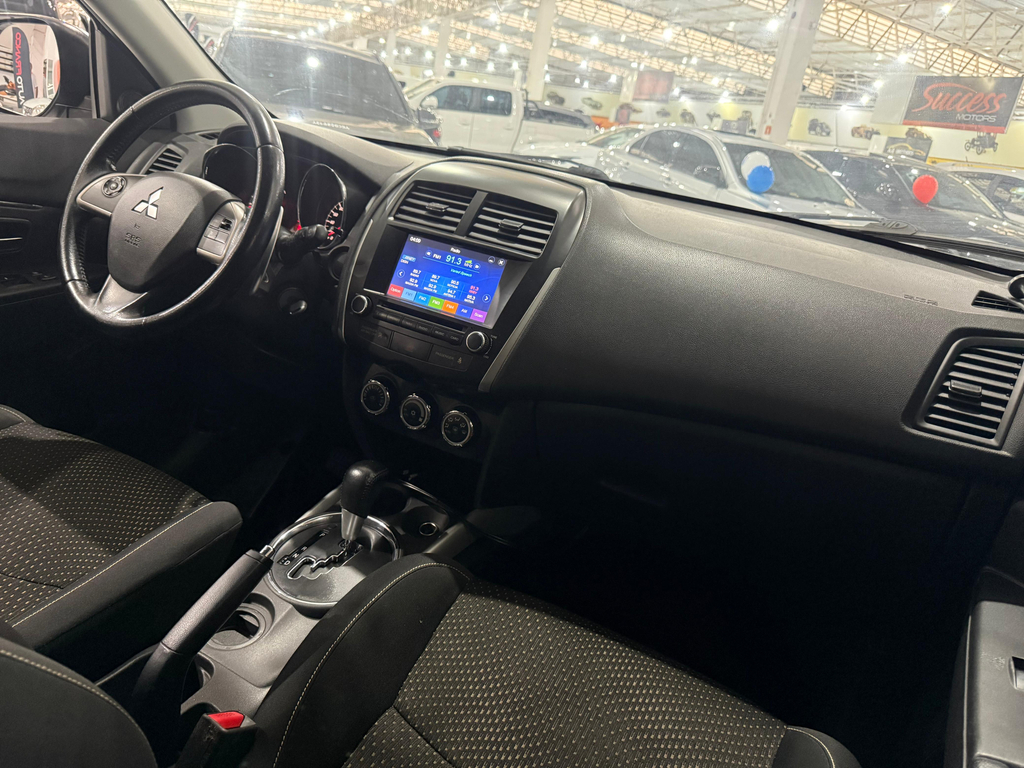 Mitsubishi ASX Preto