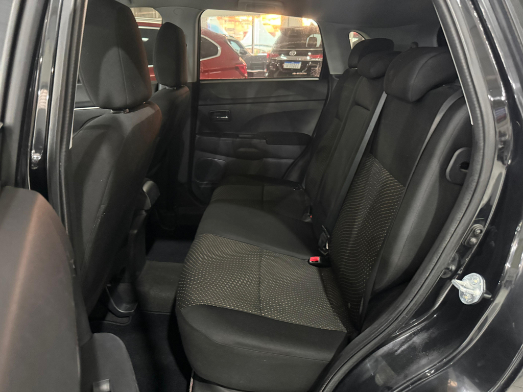 Mitsubishi ASX Preto
