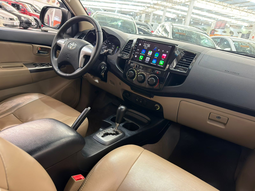 Toyota SW4 Preto