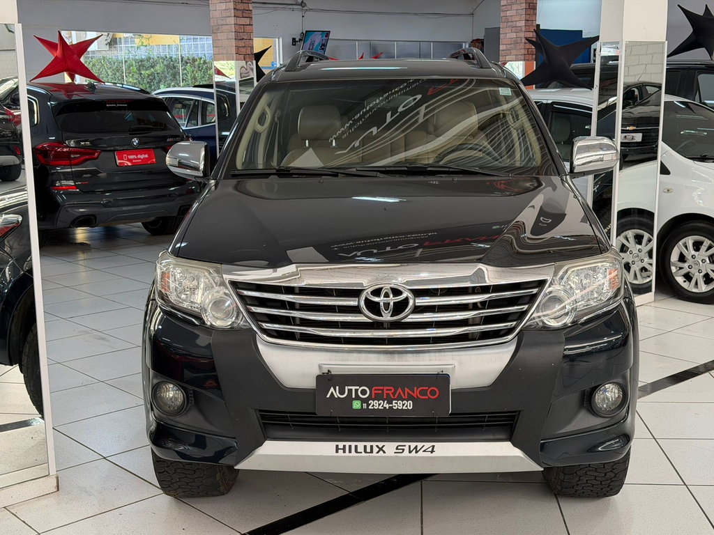 Toyota SW4 Preto