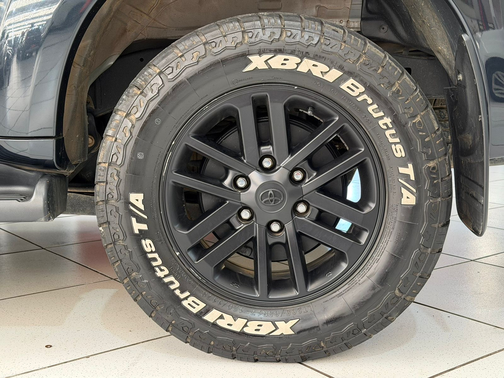 Toyota SW4 Preto