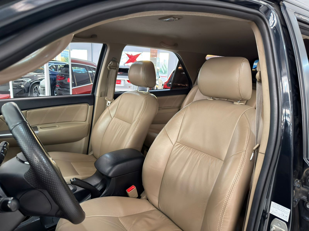 Toyota SW4 Preto