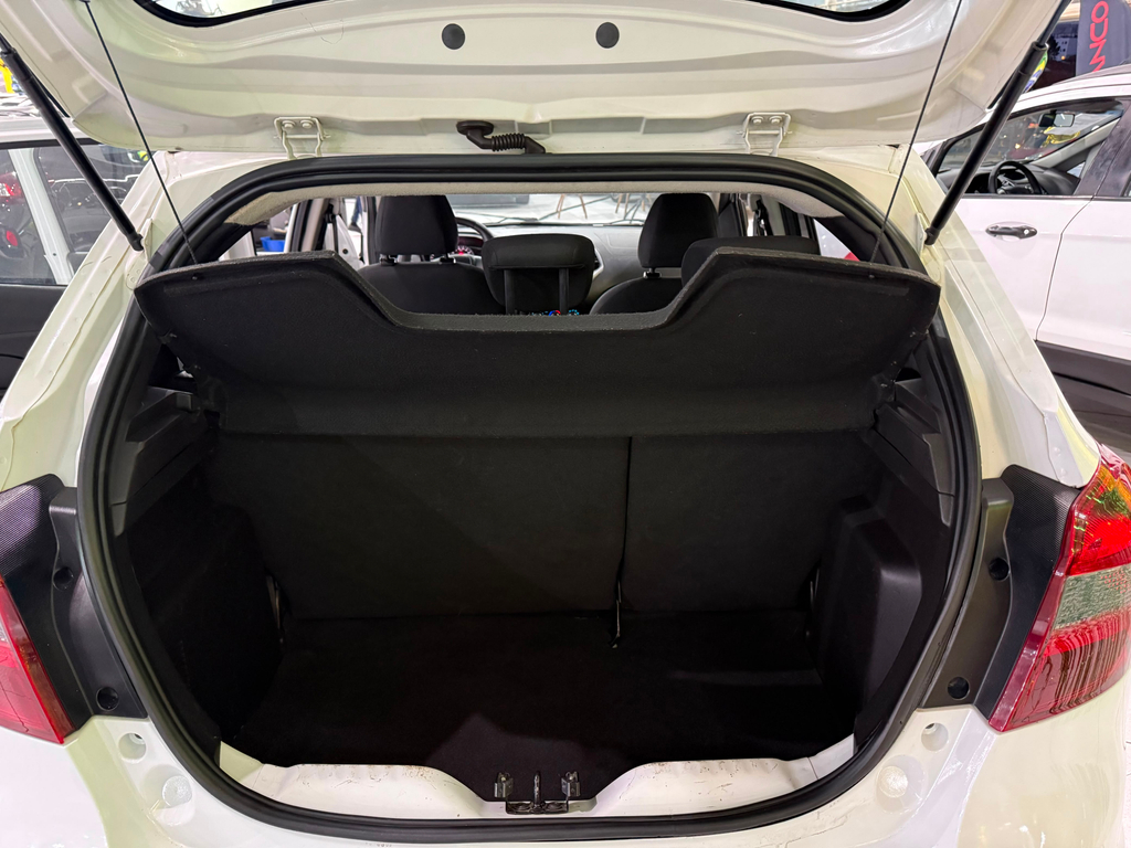 Ford Ka Branco