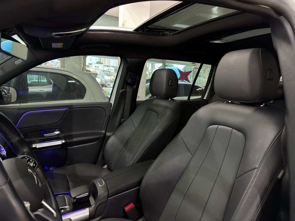 Mercedes Benz GLB 200 Prata