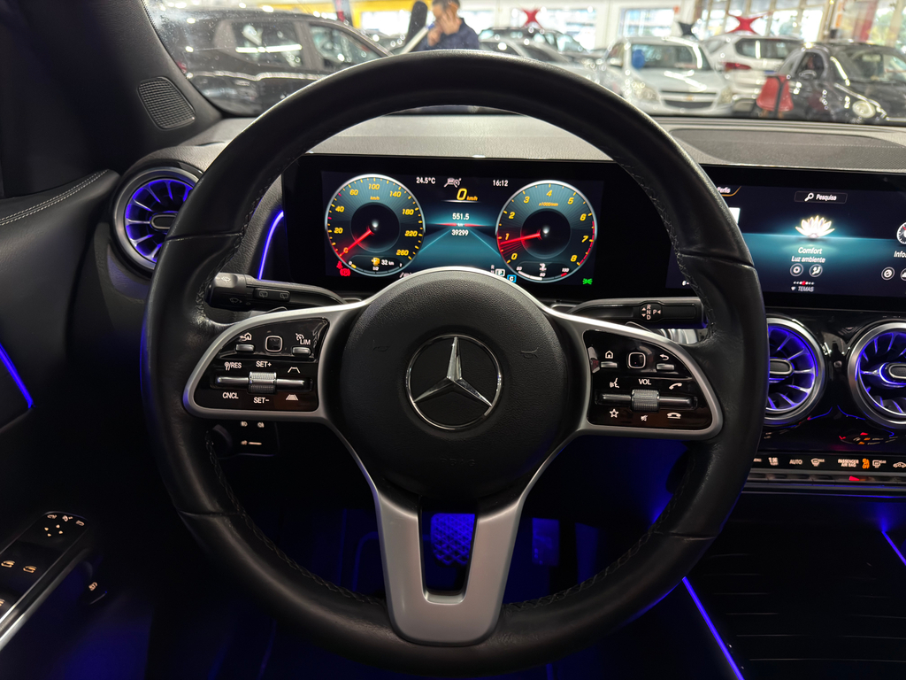 Mercedes Benz GLB 200 Prata