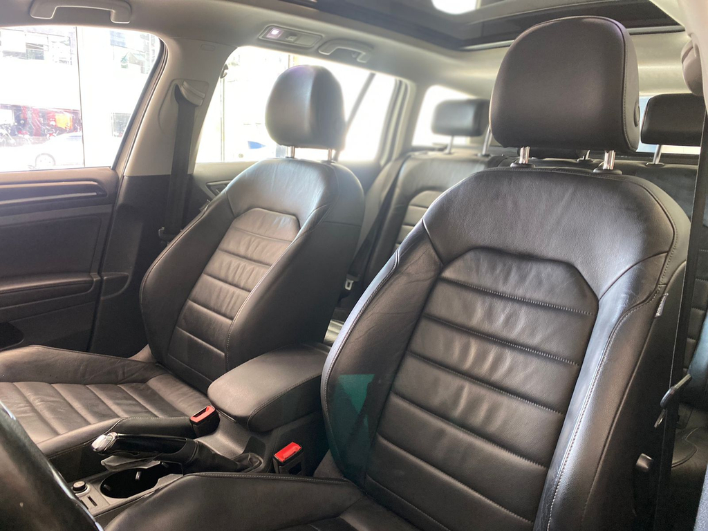 Volkswagen Golf Branco