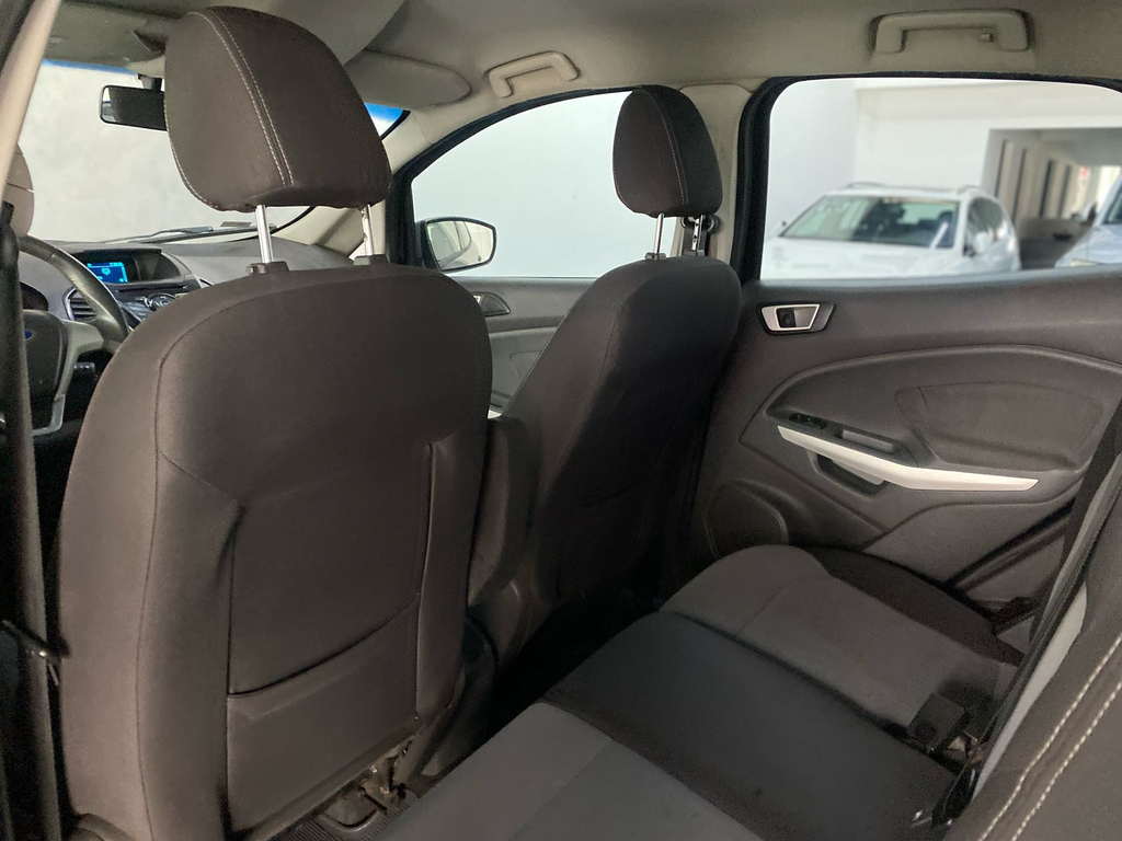 Ford EcoSport Preto