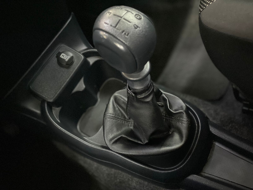 Fiat MOBI LIKE Cinza