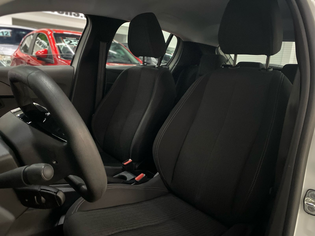 Peugeot 208 Branco