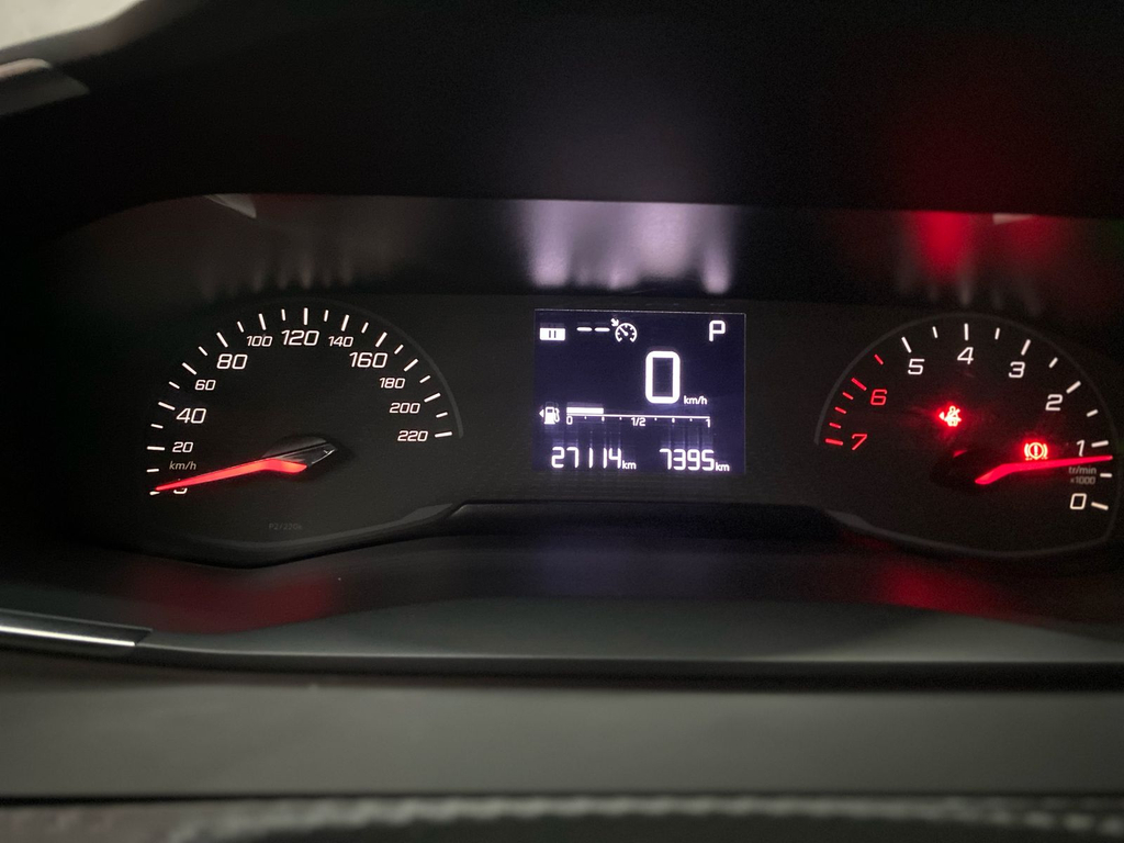 Peugeot 208 Branco