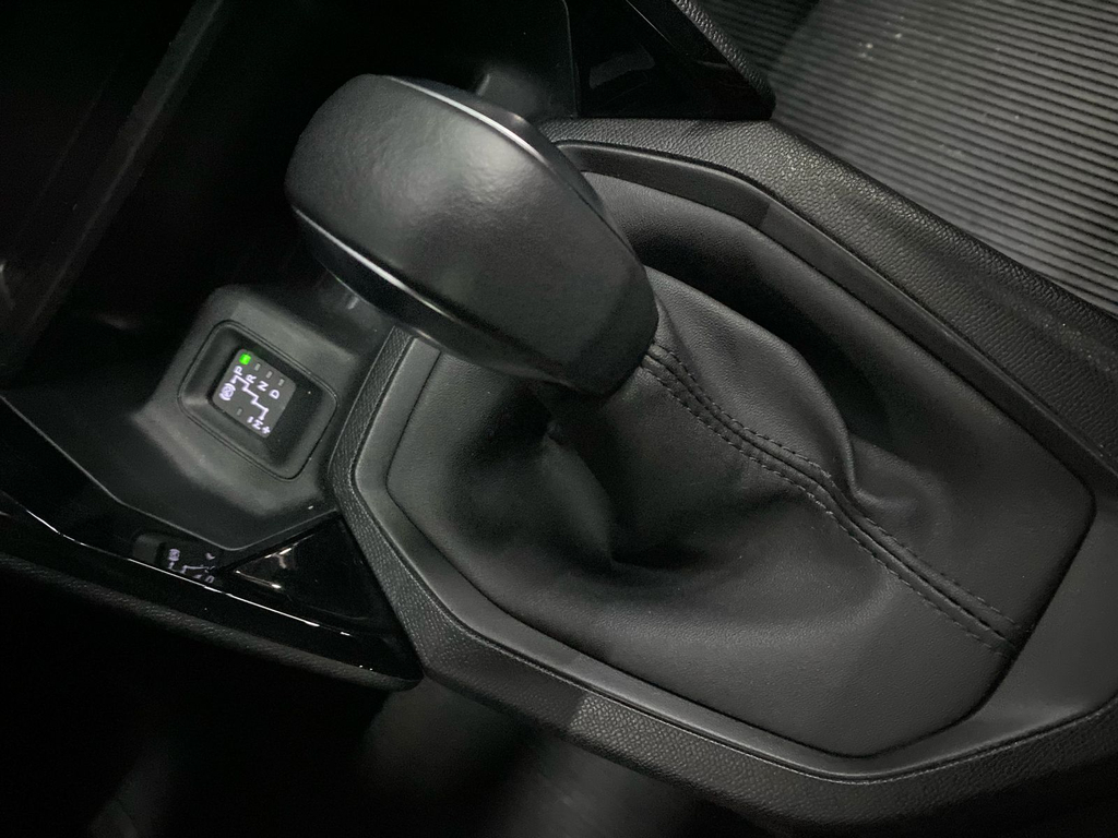 Peugeot 208 Branco