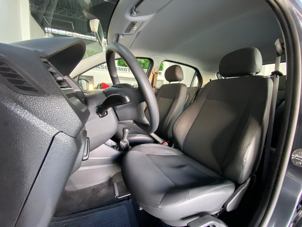 Volkswagen Gol Cinza