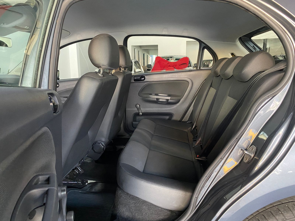 Volkswagen Gol Cinza