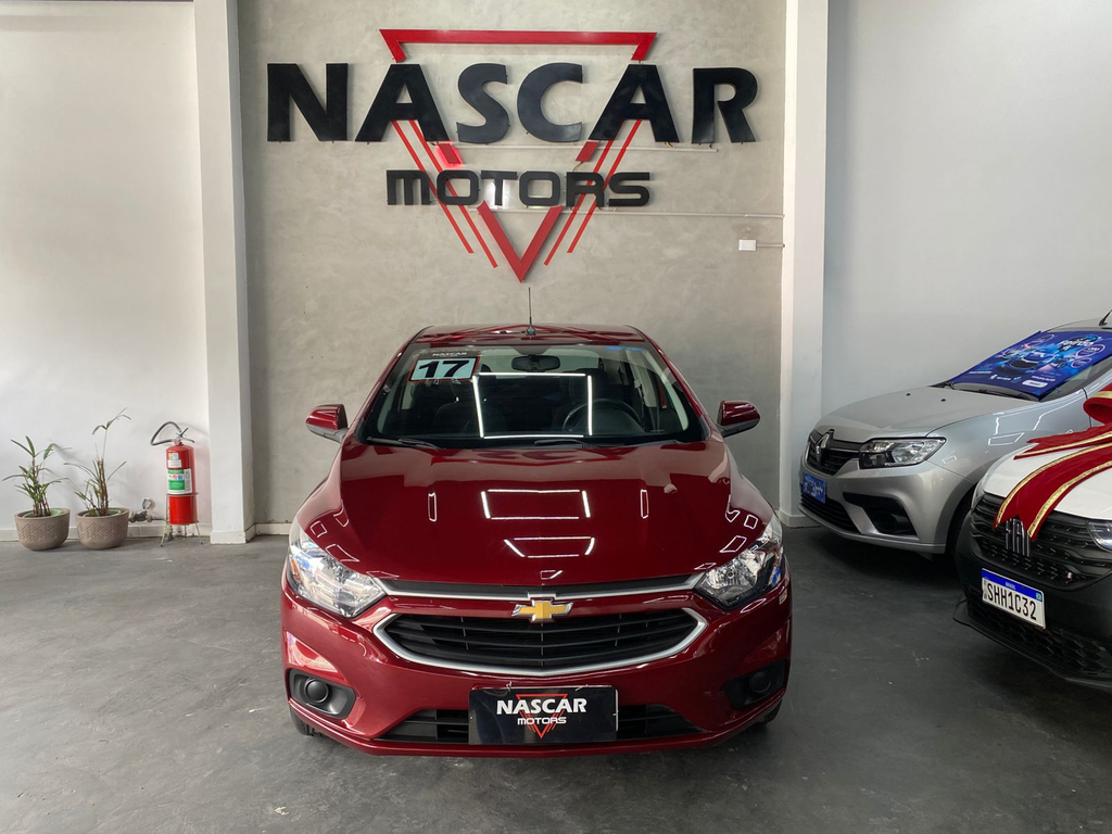 Chevrolet Onix Vermelho