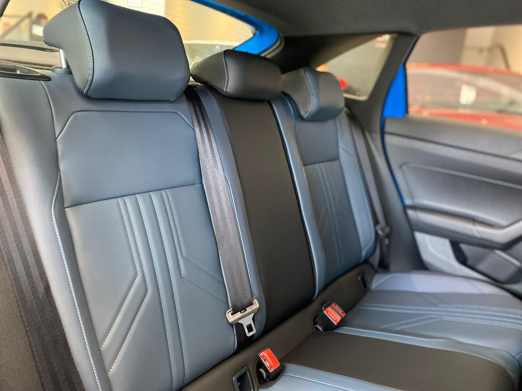 Volkswagen Nivus Azul