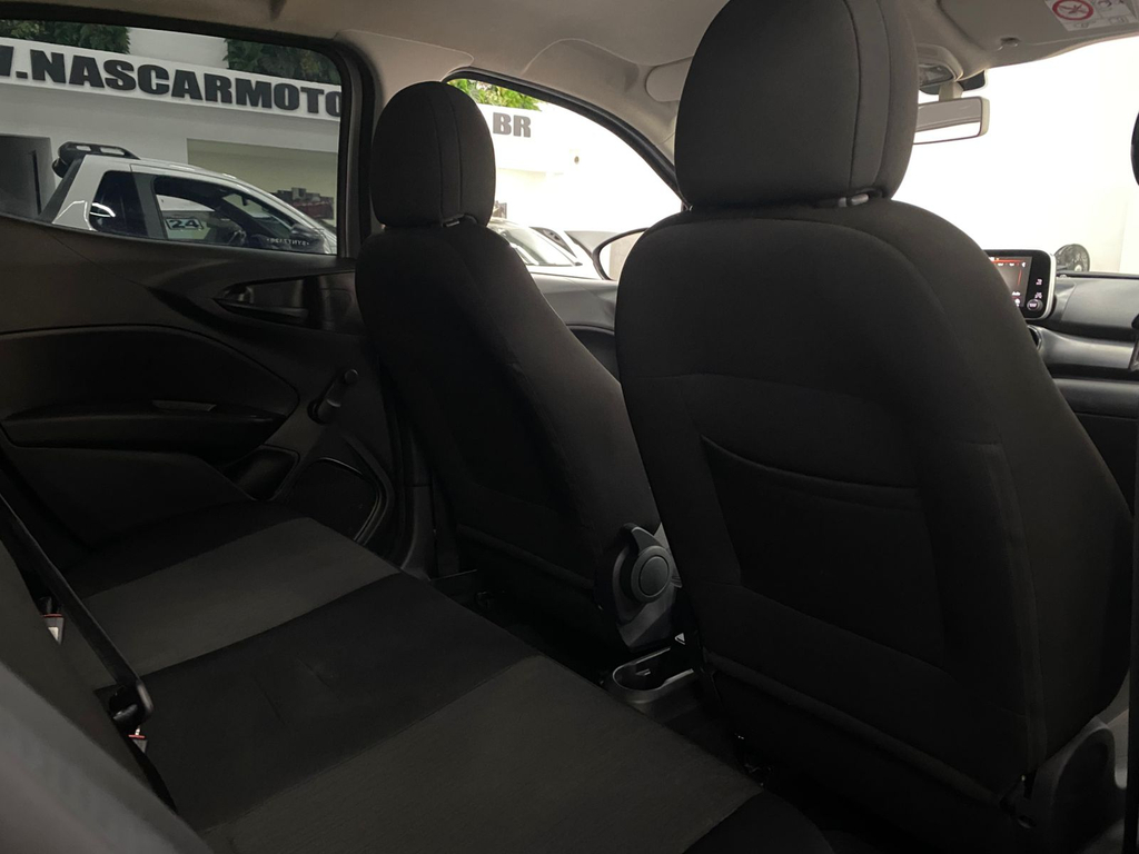 Fiat Argo Prata
