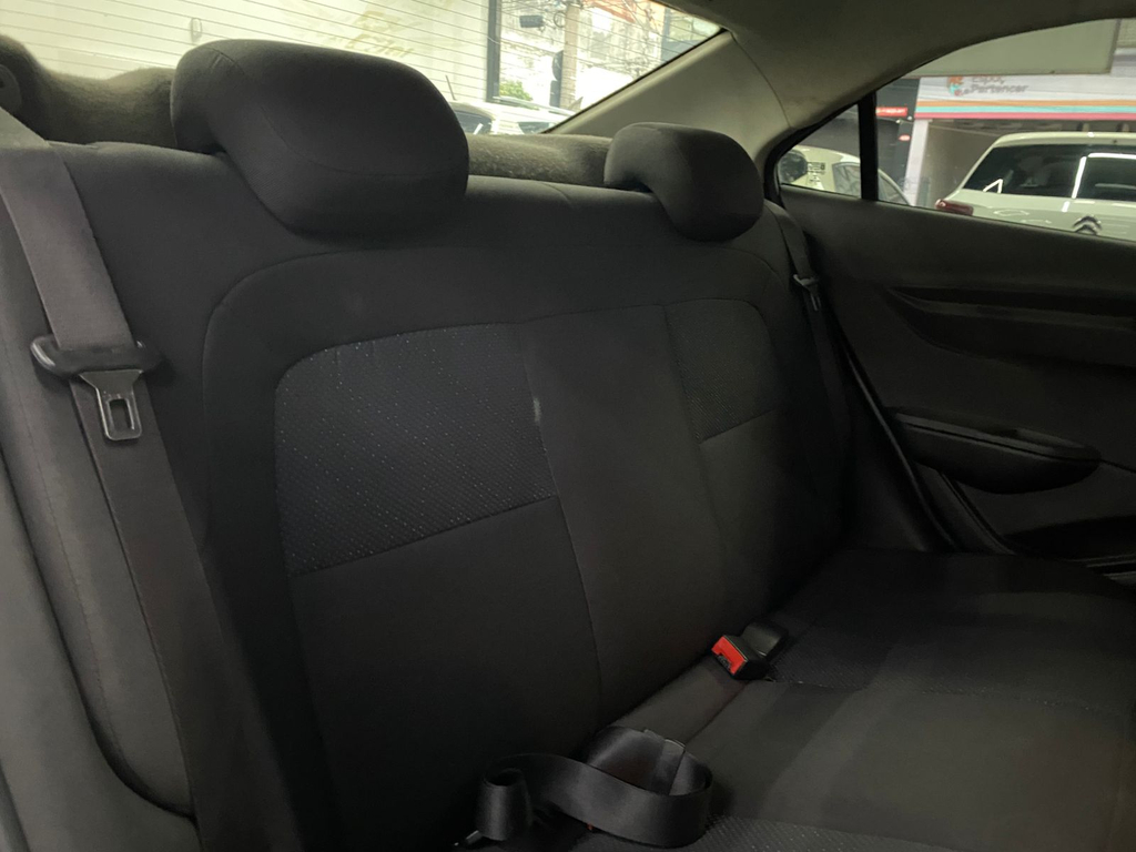 Chevrolet Prisma Prata