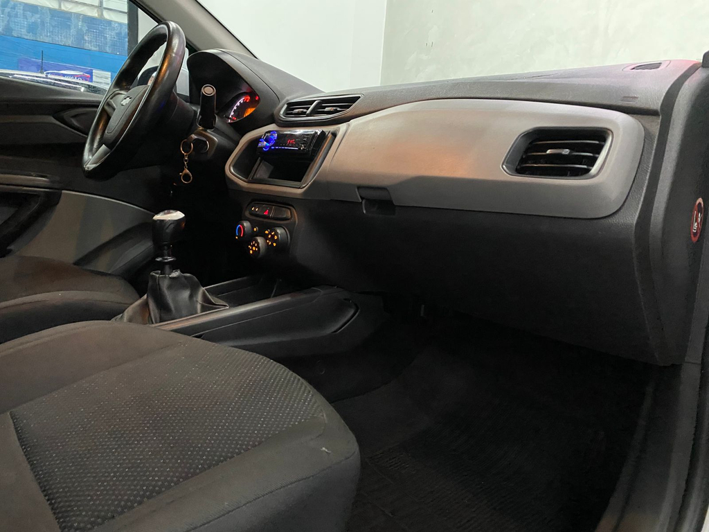 Chevrolet Prisma Prata