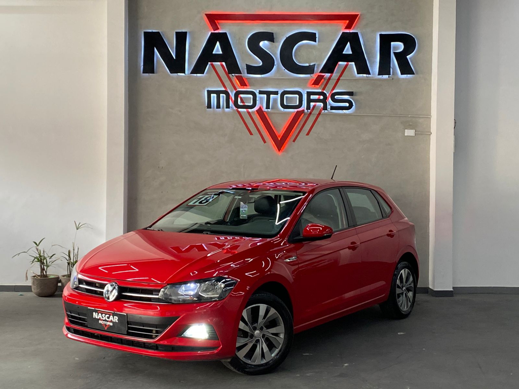 Volkswagen Polo Vermelho