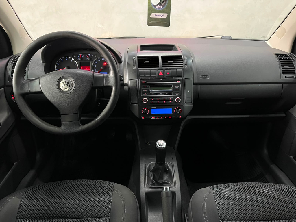 Volkswagen Polo Preto