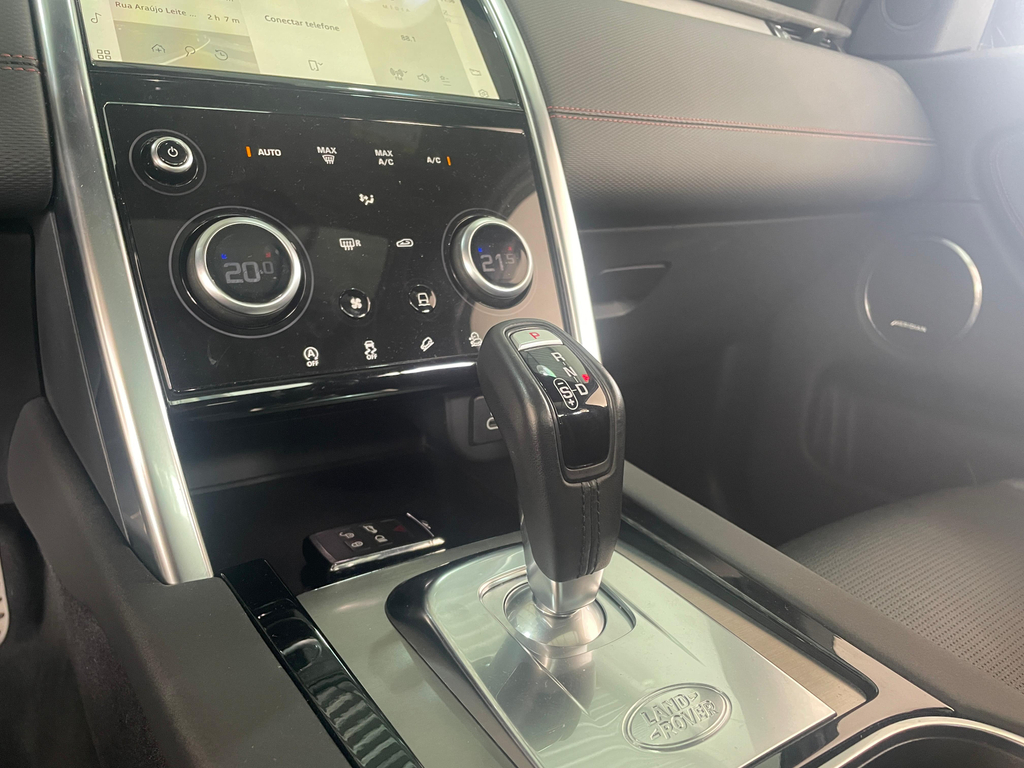 Land Rover Discovery Sport Preto