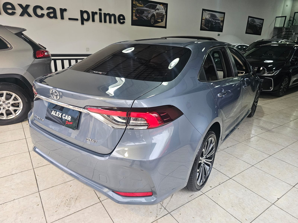 Toyota Corolla Cinza