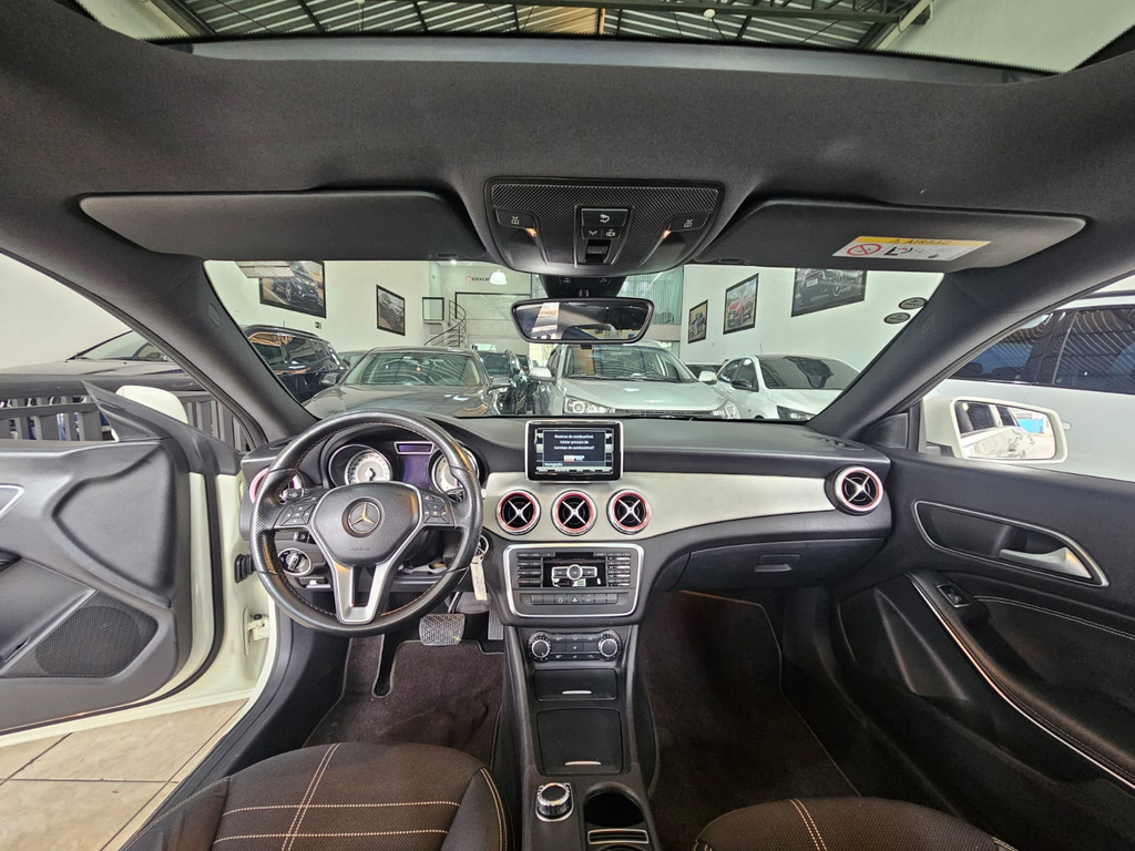 Mercedes Benz CLA-200 Branco
