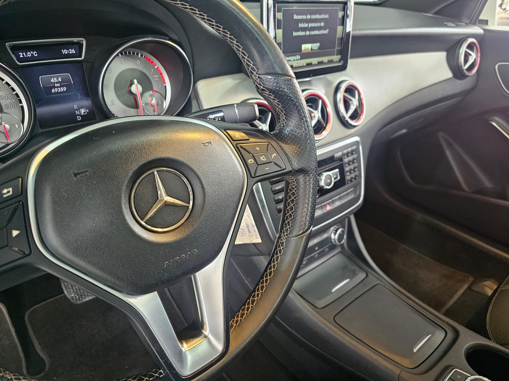 Mercedes Benz CLA-200 Branco
