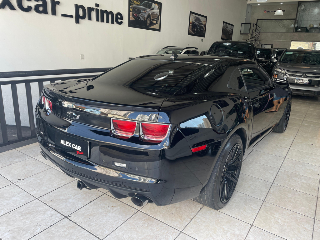Chevrolet Camaro Preto