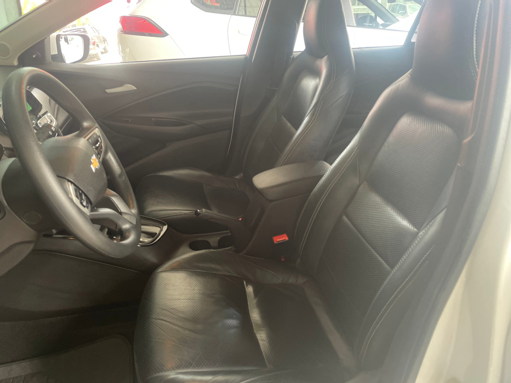 Chevrolet Onix Branco