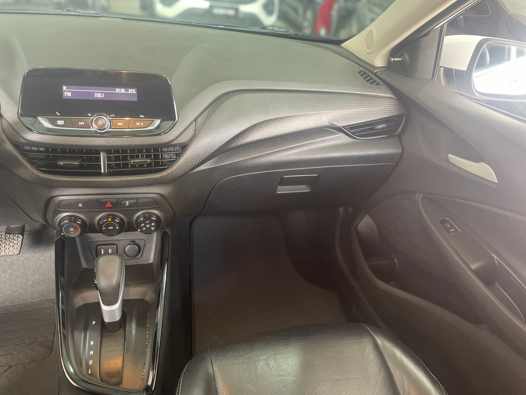 Chevrolet Onix Branco