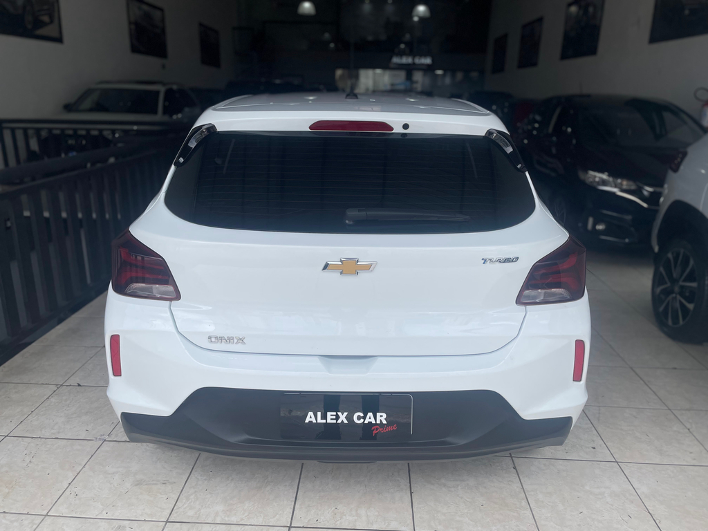 Chevrolet Onix Branco