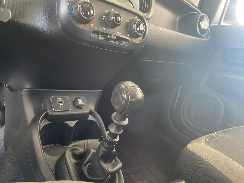 Fiat Mobi Branco