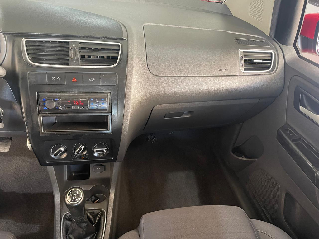 Volkswagen CrossFox Vermelho
