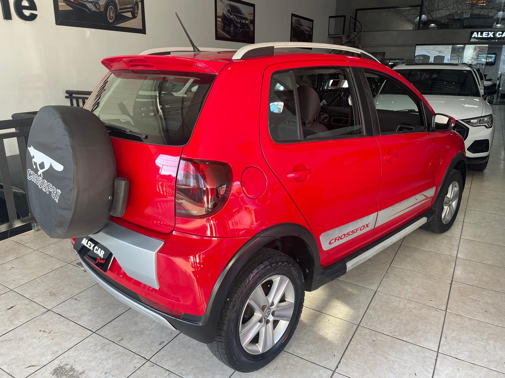 Volkswagen CrossFox Vermelho