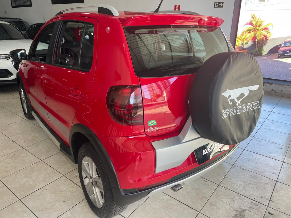 Volkswagen CrossFox Vermelho