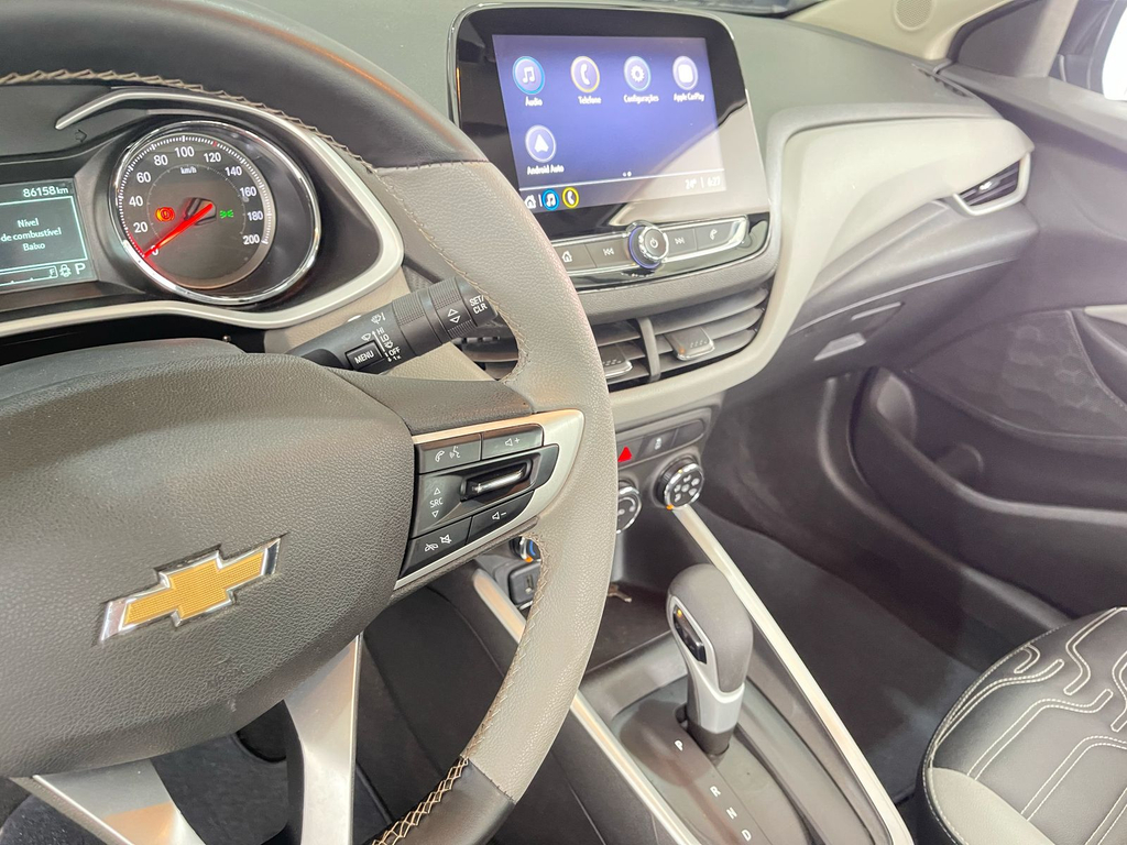 Chevrolet Onix Sedan Preto