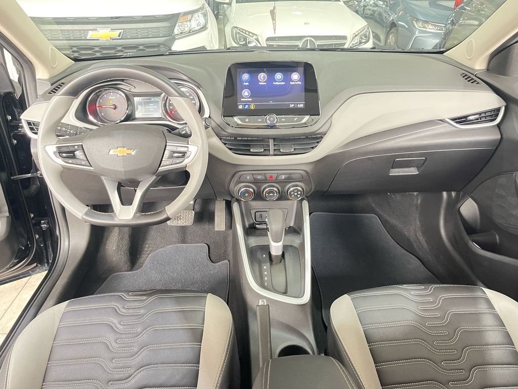Chevrolet Onix Sedan Preto