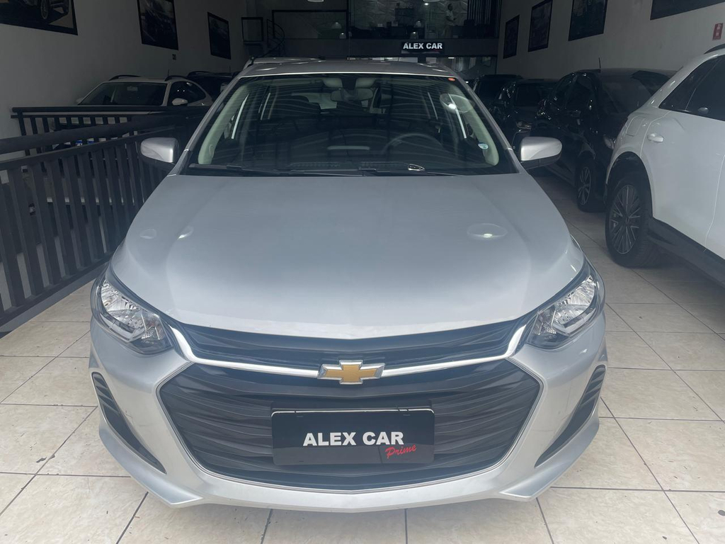 Chevrolet Onix Prata