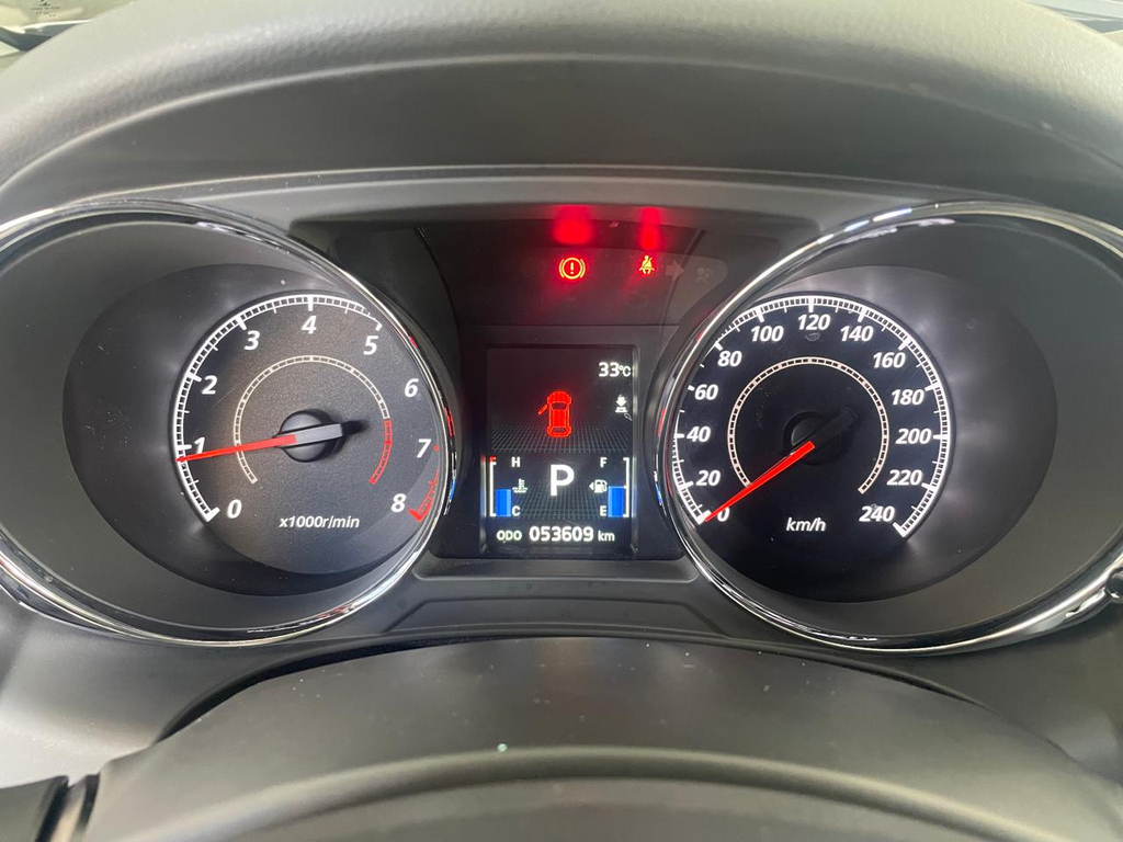 Mitsubishi Outlander Sport Prata