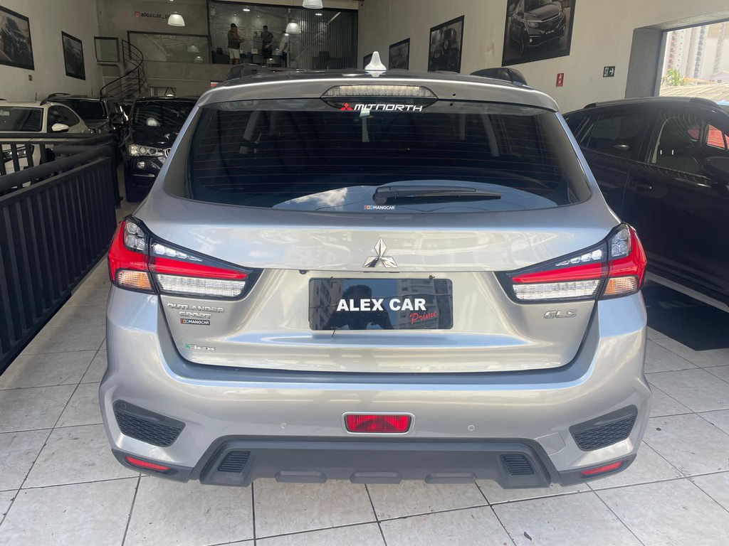 Mitsubishi Outlander Sport Prata