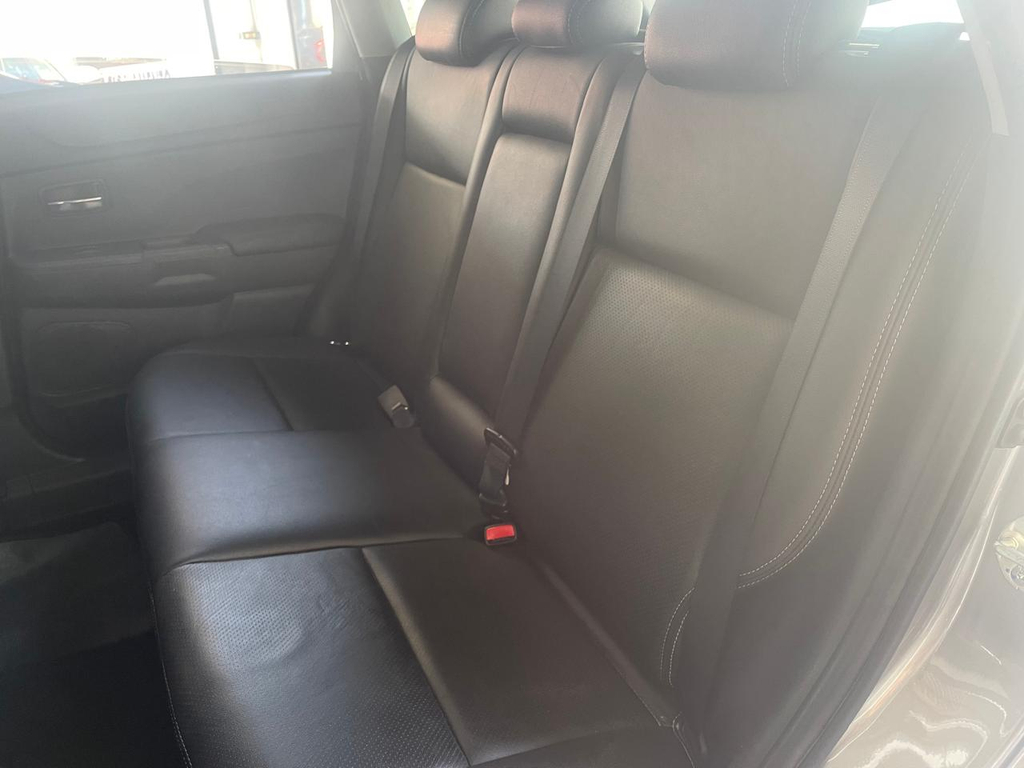Mitsubishi Outlander Sport Prata