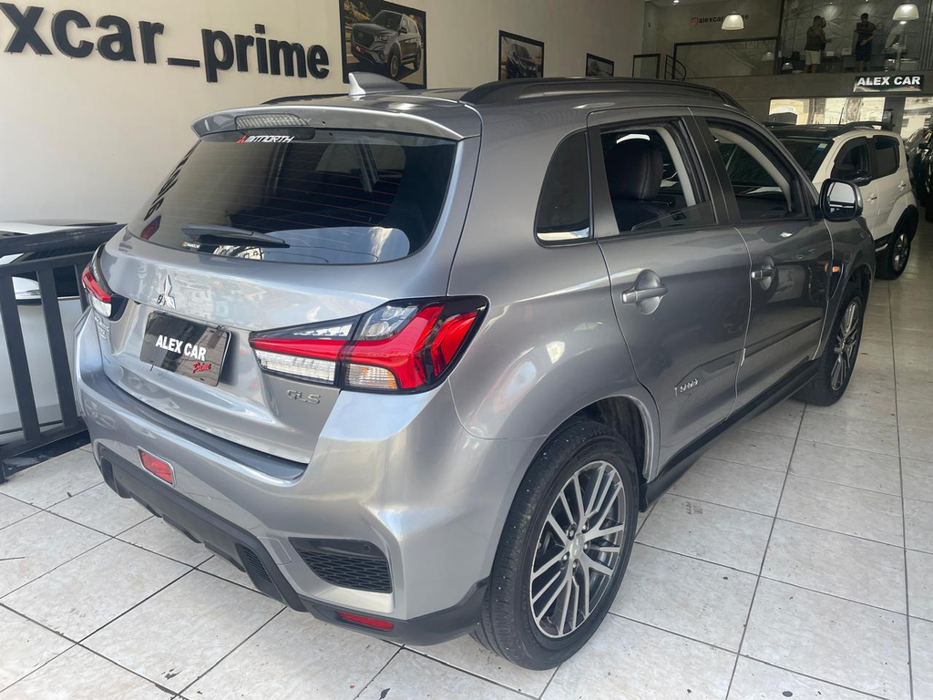 Mitsubishi Outlander Sport Prata